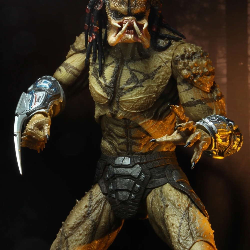 Reptile Predator Figure with Tan and Black Armor